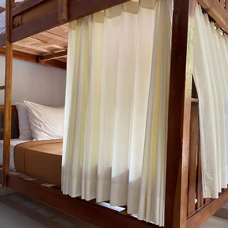 Bintang Hostel And Homestay